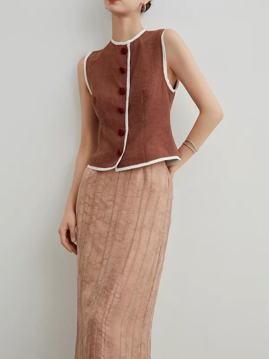 Ai Nian Contrast-Trim Mandarin Vest & Maxi Skirt Set (Sold Seperately)