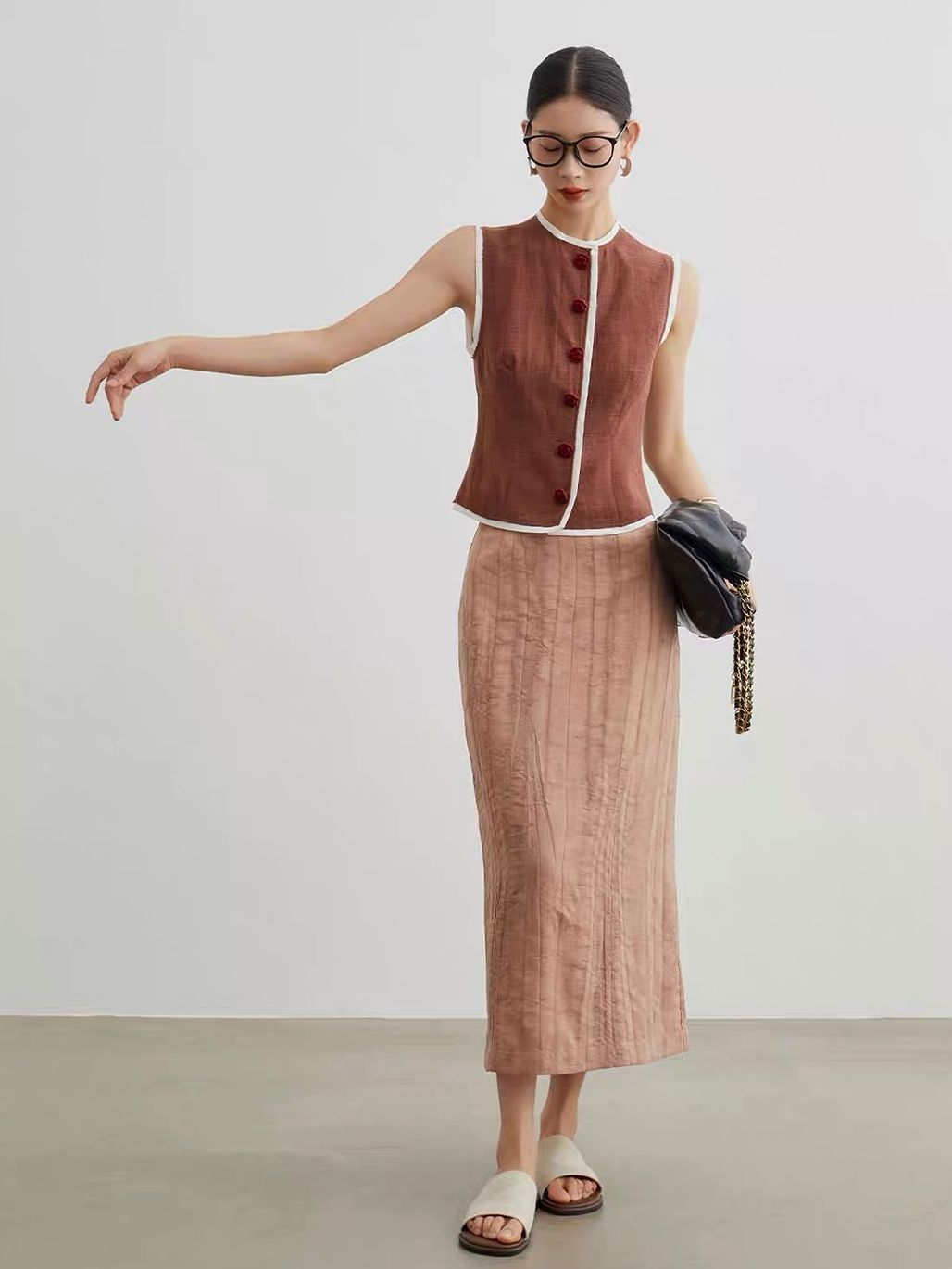 Ai Nian Contrast-Trim Mandarin Vest & Maxi Skirt Set (Sold Seperately)