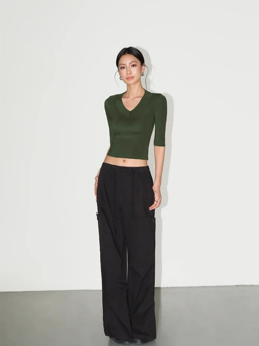 Felicity V-Collar Mid Sleeves Top