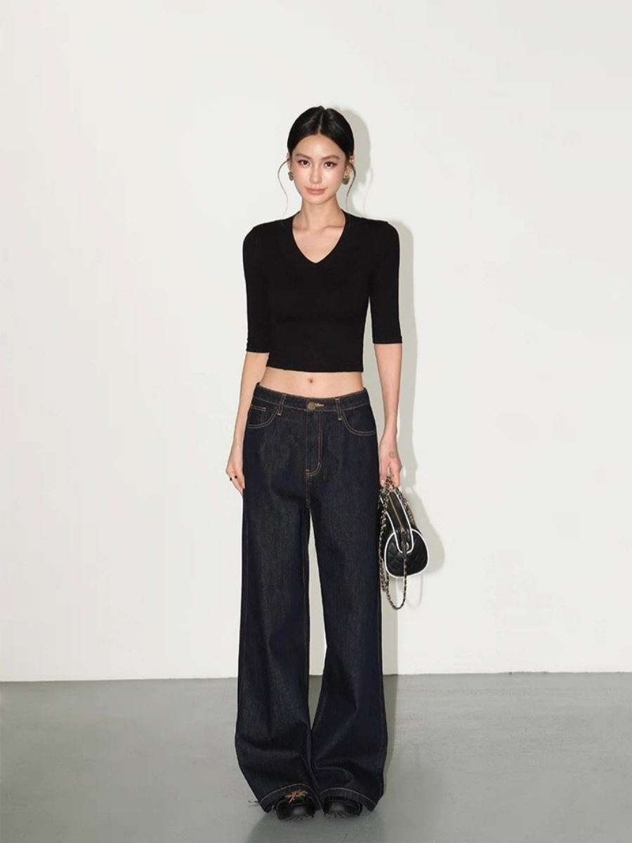 Felicity V-Collar Mid Sleeves Top