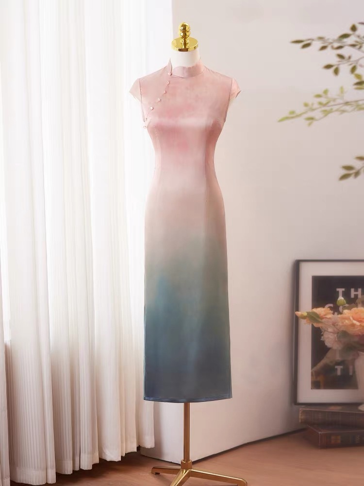 Ci Ai Gradient Colour Cheongsam