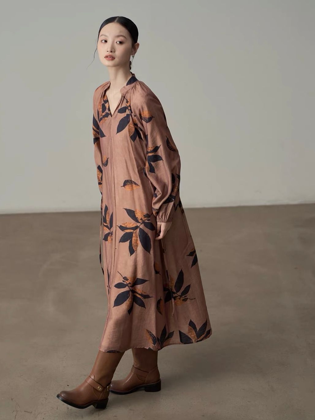 Ai Chuang Vintage Botanical-Print V-Neck Maxi Dress