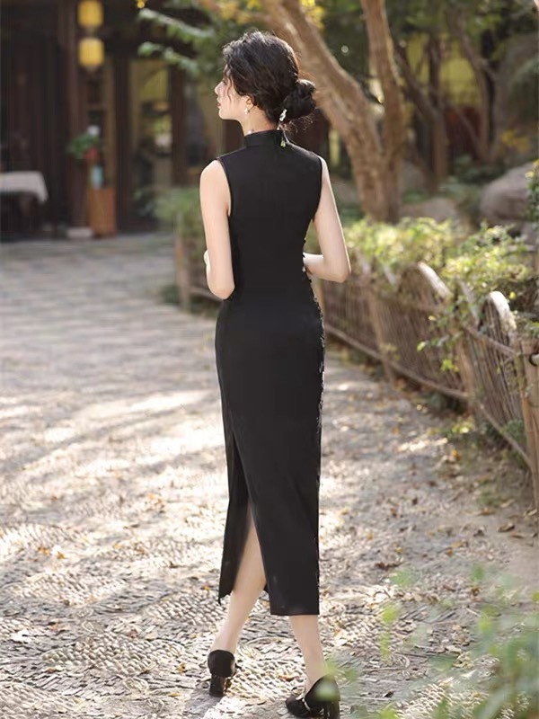 Ci Cheng Jacquard Sleeveless Cheongsam