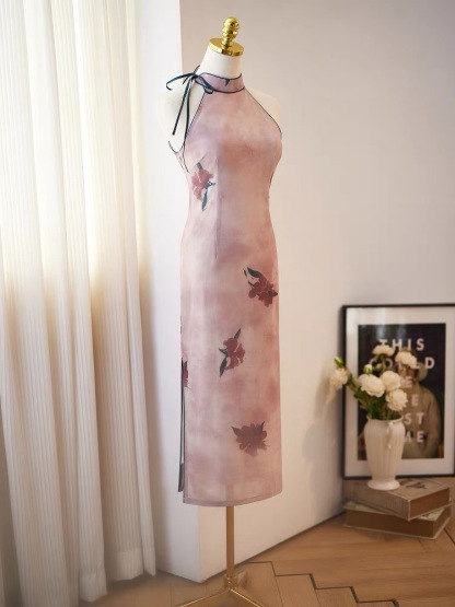 Ci Ding Sleeveless Floral Cheongsam