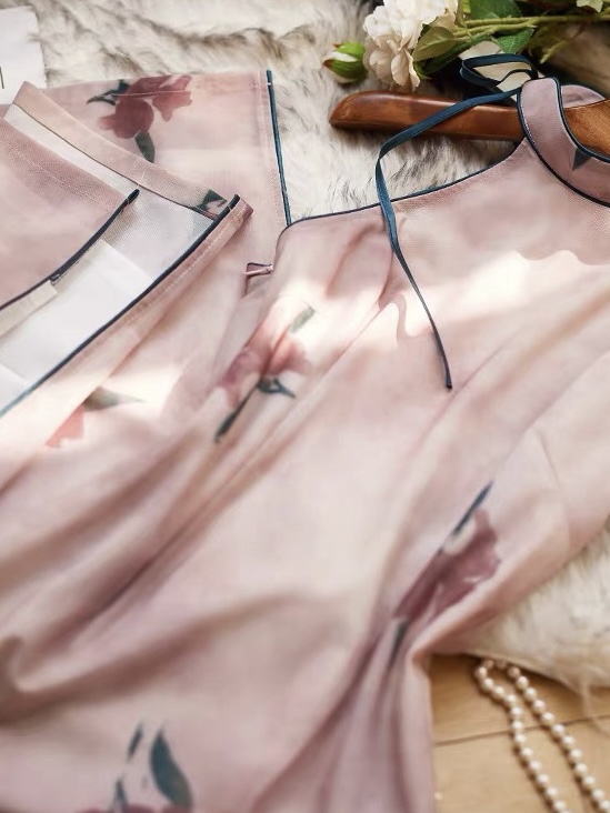 Ci Ding Sleeveless Floral Cheongsam