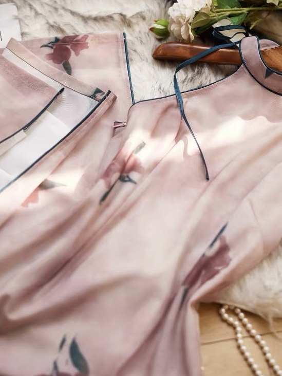 Ci Ding Sleeveless Floral Cheongsam