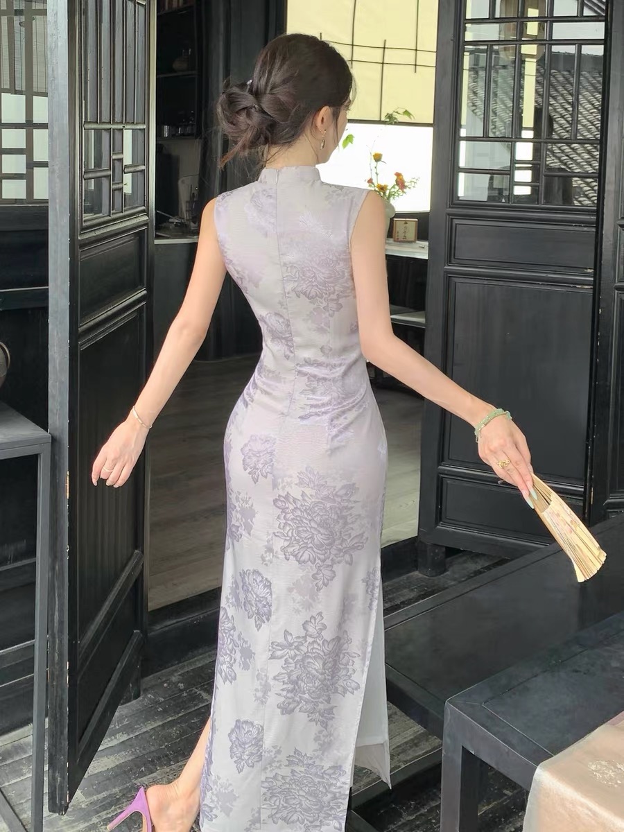 Ci Fei Floral Cheongsam