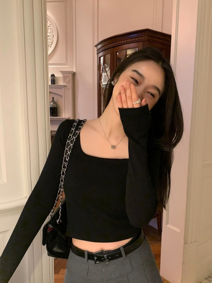 Sherly Square Neck Long Sleeve Crop Top-The Black Bow-