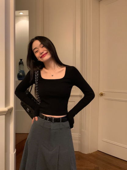Sherly Square Neck Long Sleeve Crop Top-The Black Bow-