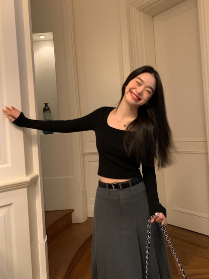 Sherly Square Neck Long Sleeve Crop Top-The Black Bow-