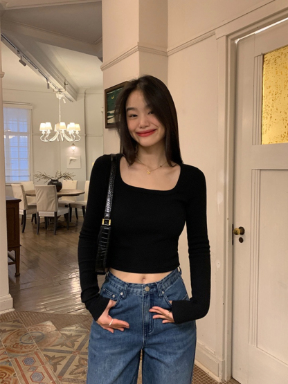 Sherly Square Neck Long Sleeve Crop Top-The Black Bow-