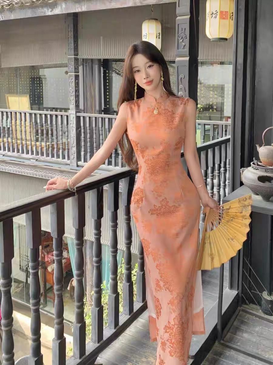Ci Fei Floral Cheongsam
