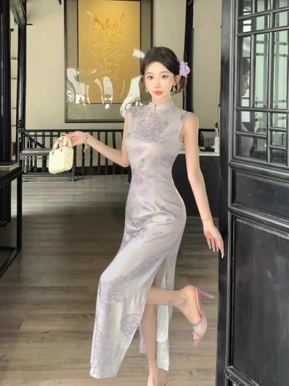 Ci Fei Floral Cheongsam