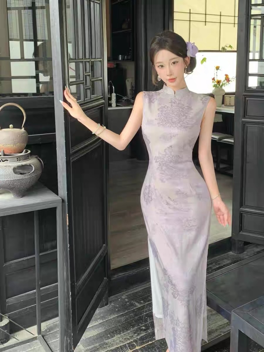 Ci Fei Floral Cheongsam
