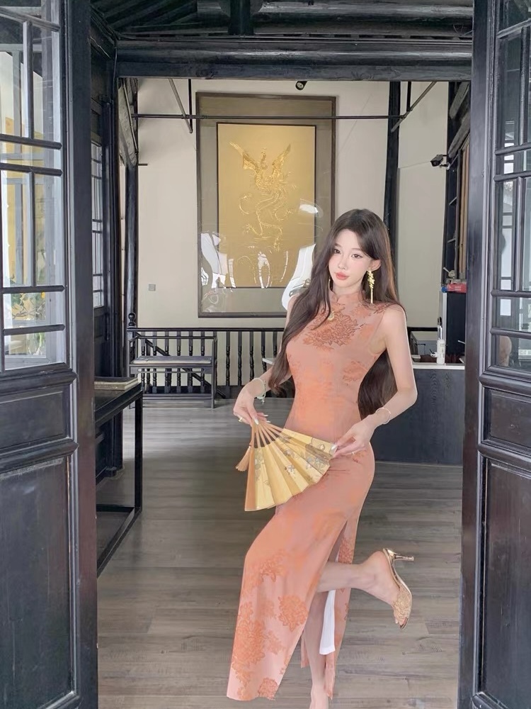 Ci Fei Floral Cheongsam