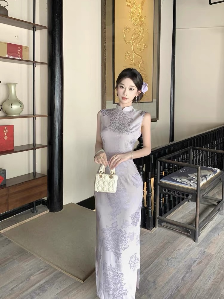 Ci Fei Floral Cheongsam