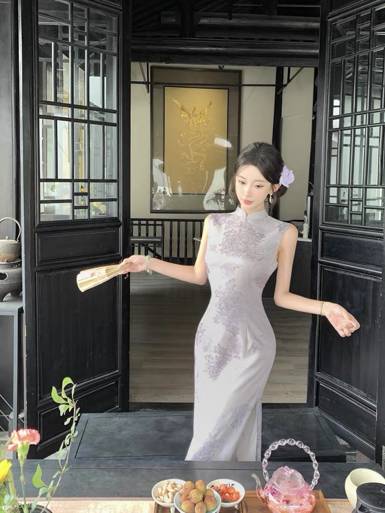 Ci Fei Floral Cheongsam