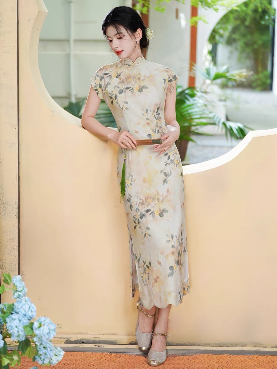 Ci Fang Cao Sleeve Floral Cheongsam