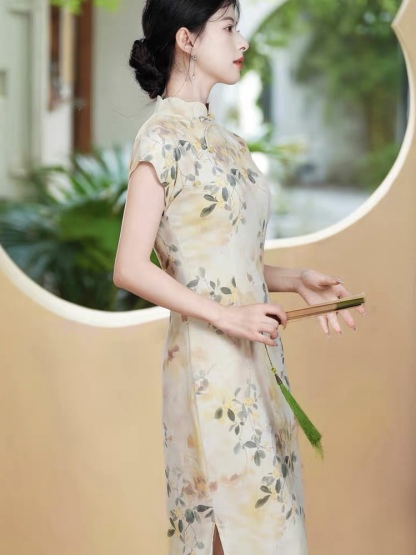 Ci Fang Cao Sleeve Floral Cheongsam