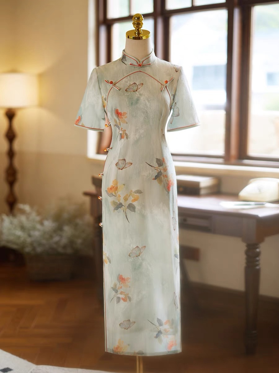 Ci Feng Mid Sleeve Floral Cheongsam