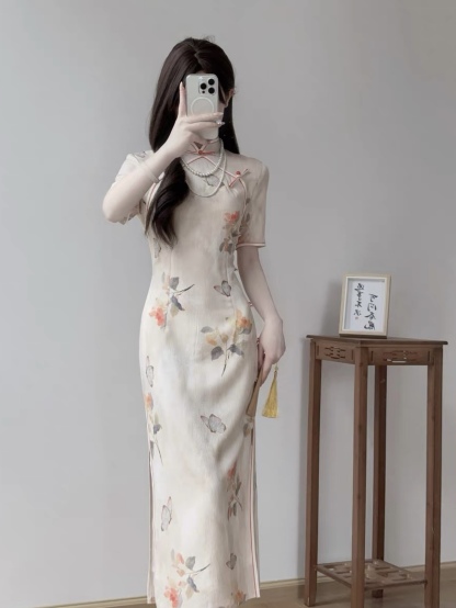 Ci Feng Mid Sleeve Floral Cheongsam