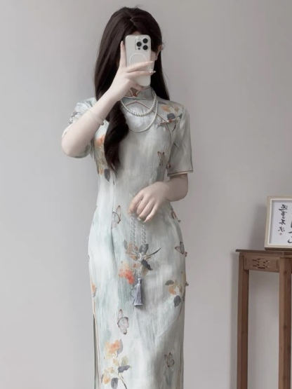 Ci Feng Mid Sleeve Floral Cheongsam