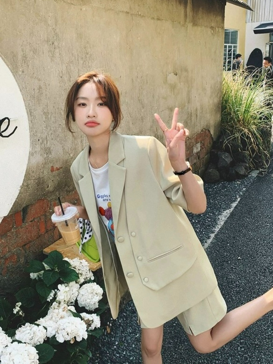 Danica Short Sleeves Blazer & Shorts Set (Discounted-M size)