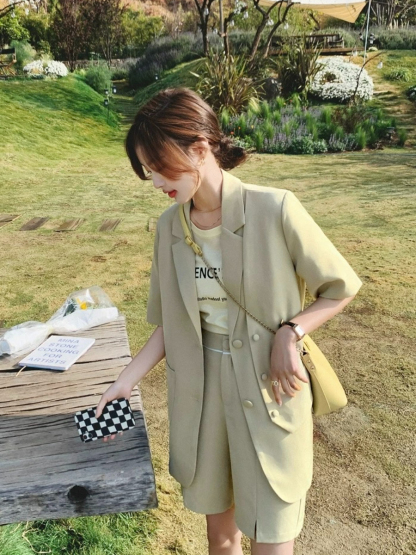 Danica Short Sleeves Blazer & Shorts Set (Discounted-M size)