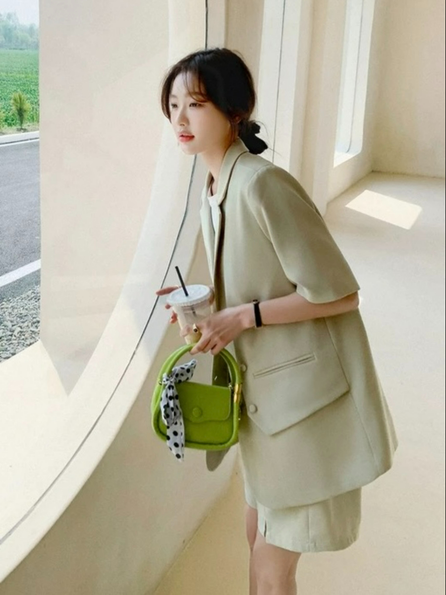 Danica Short Sleeves Blazer & Shorts Set (Discounted-M size)