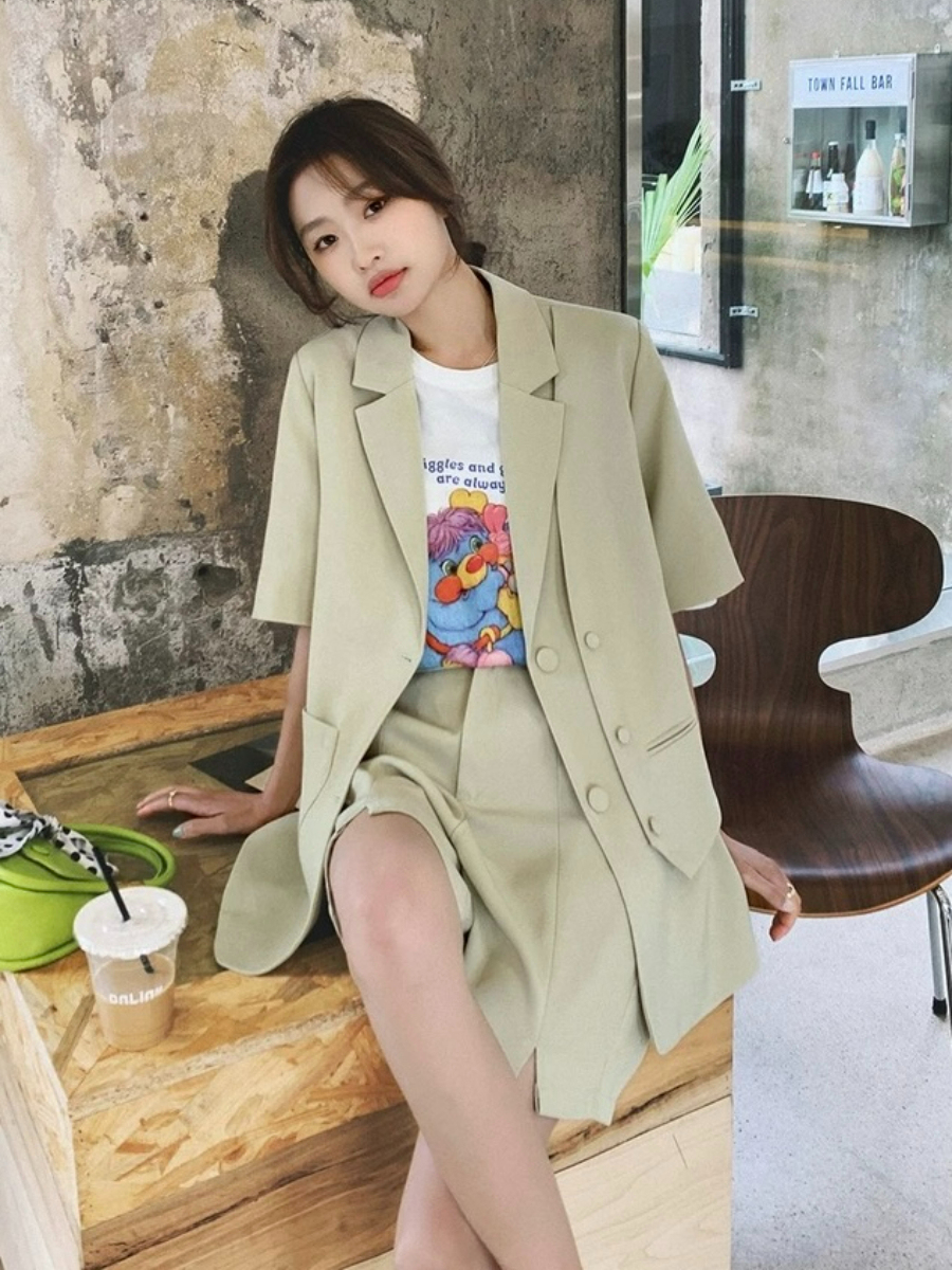 Danica Short Sleeves Blazer & Shorts Set (Discounted-M size)