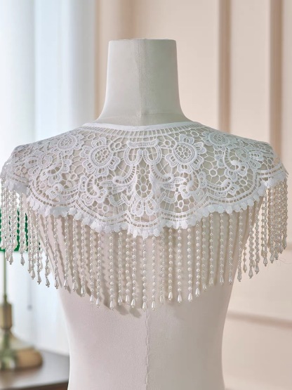Ci Ju Pearly Lace Shawl