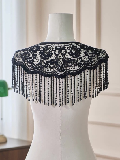 Ci Ju Pearly Lace Shawl
