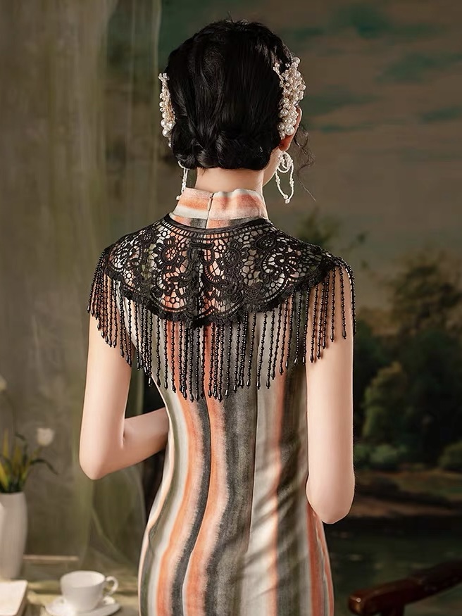 Ci Ju Pearly Lace Shawl