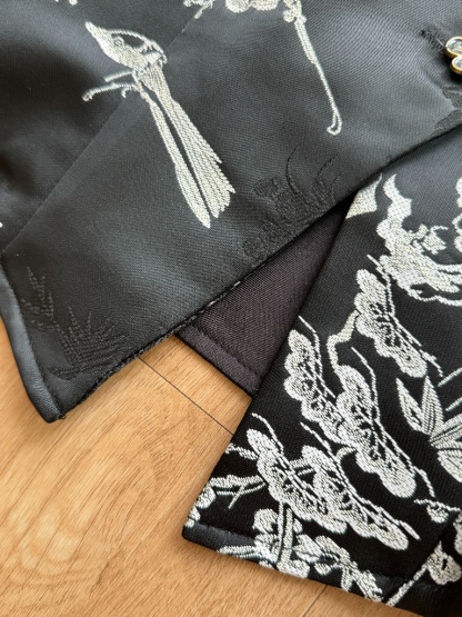 Shuang Mei Halter Neck Oriental Top