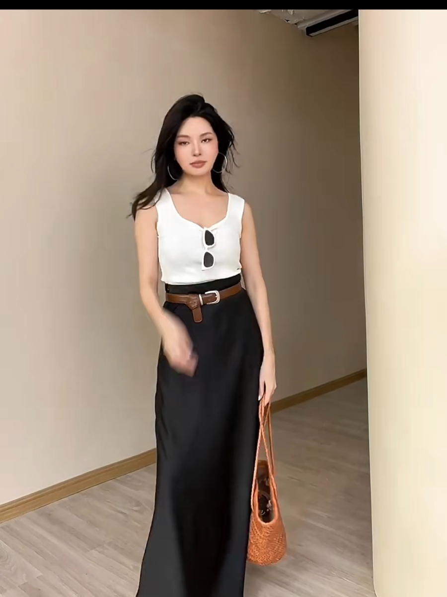Kyera Bias Cutting Satin Maxi Skirt-The Black Bow-