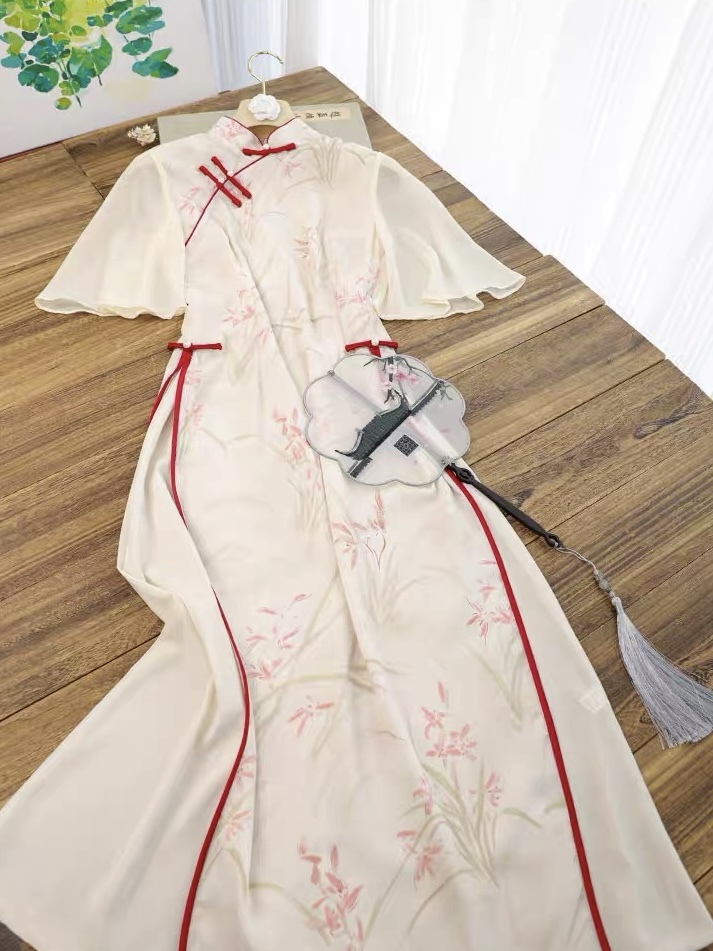 Ci Ling Floral A-Line Cheongsam