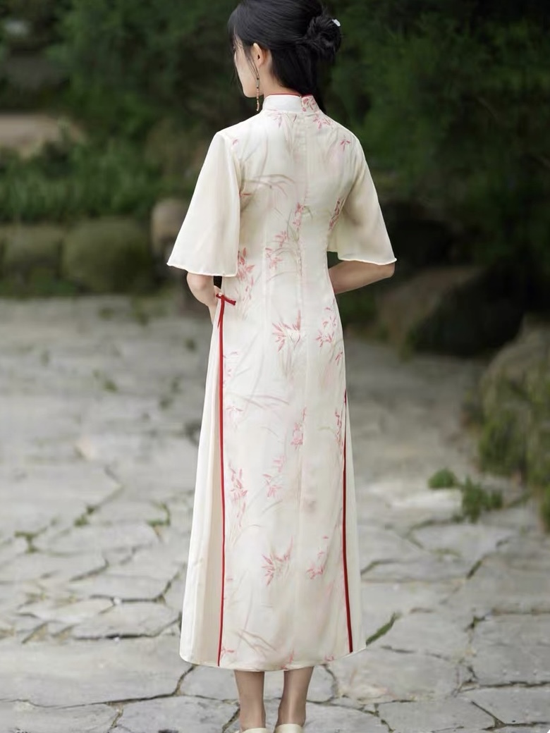 Ci Ling Floral A-Line Cheongsam