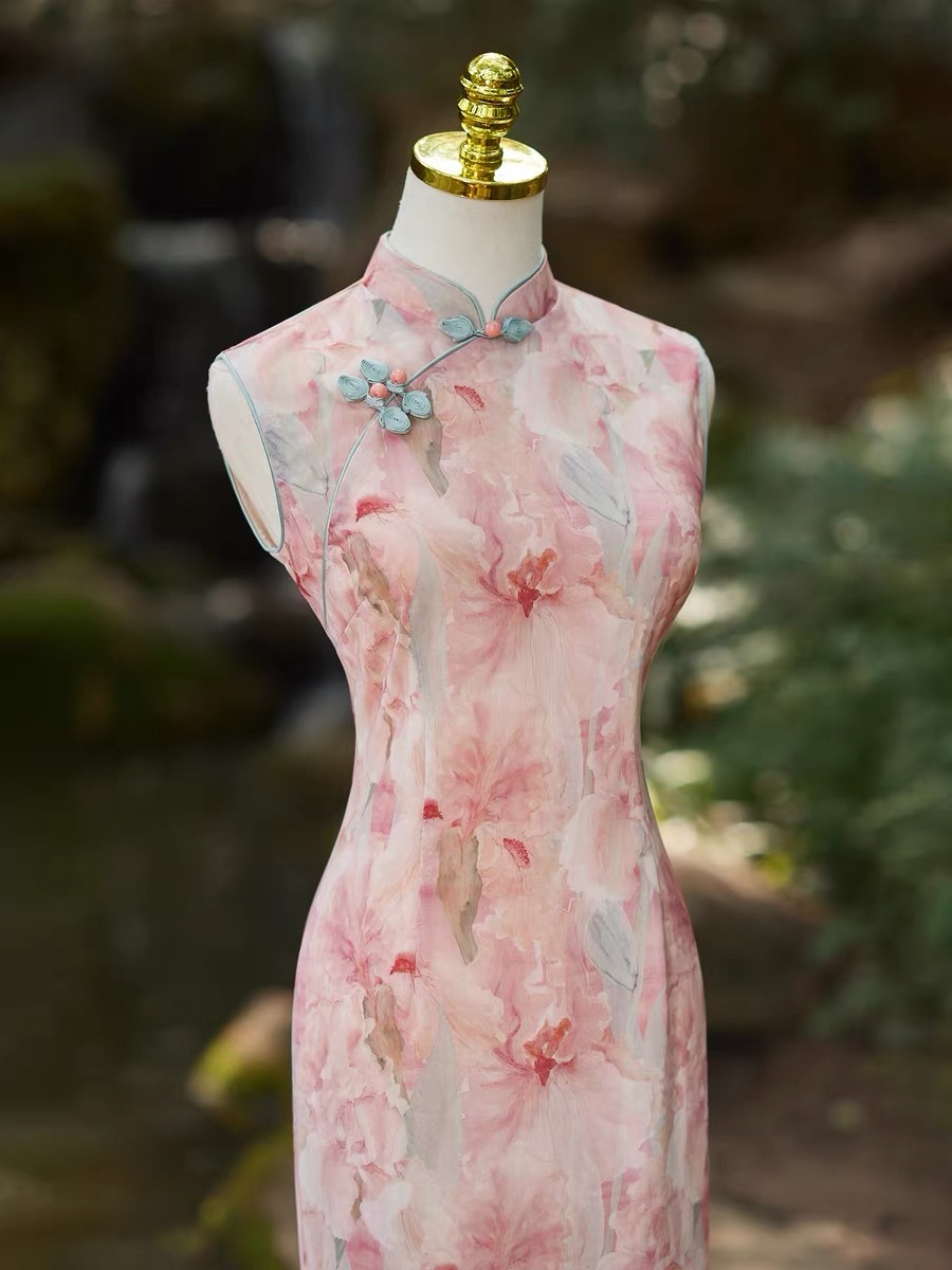 Ci Leng Floral Cheongsam