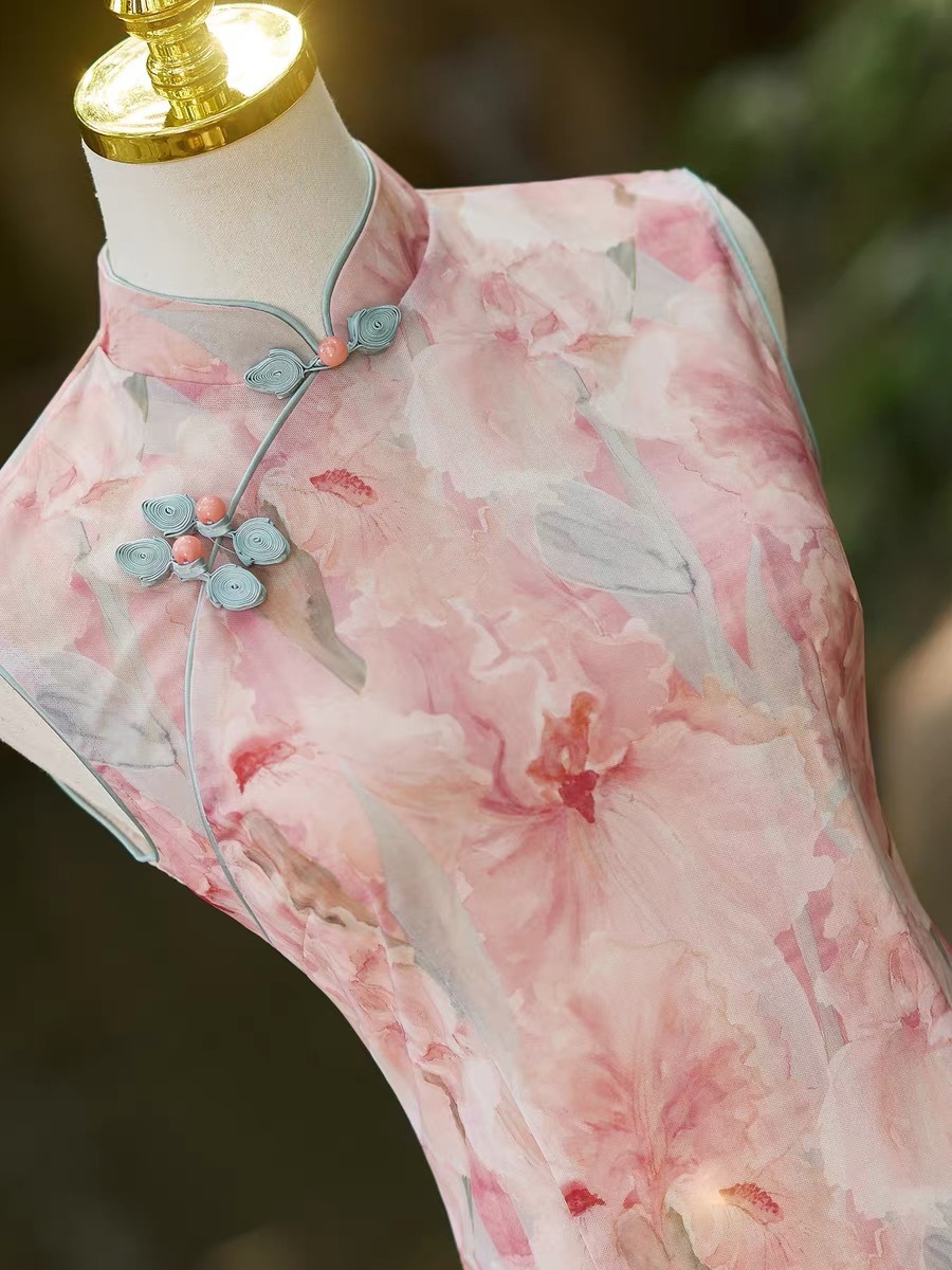 Ci Leng Floral Cheongsam