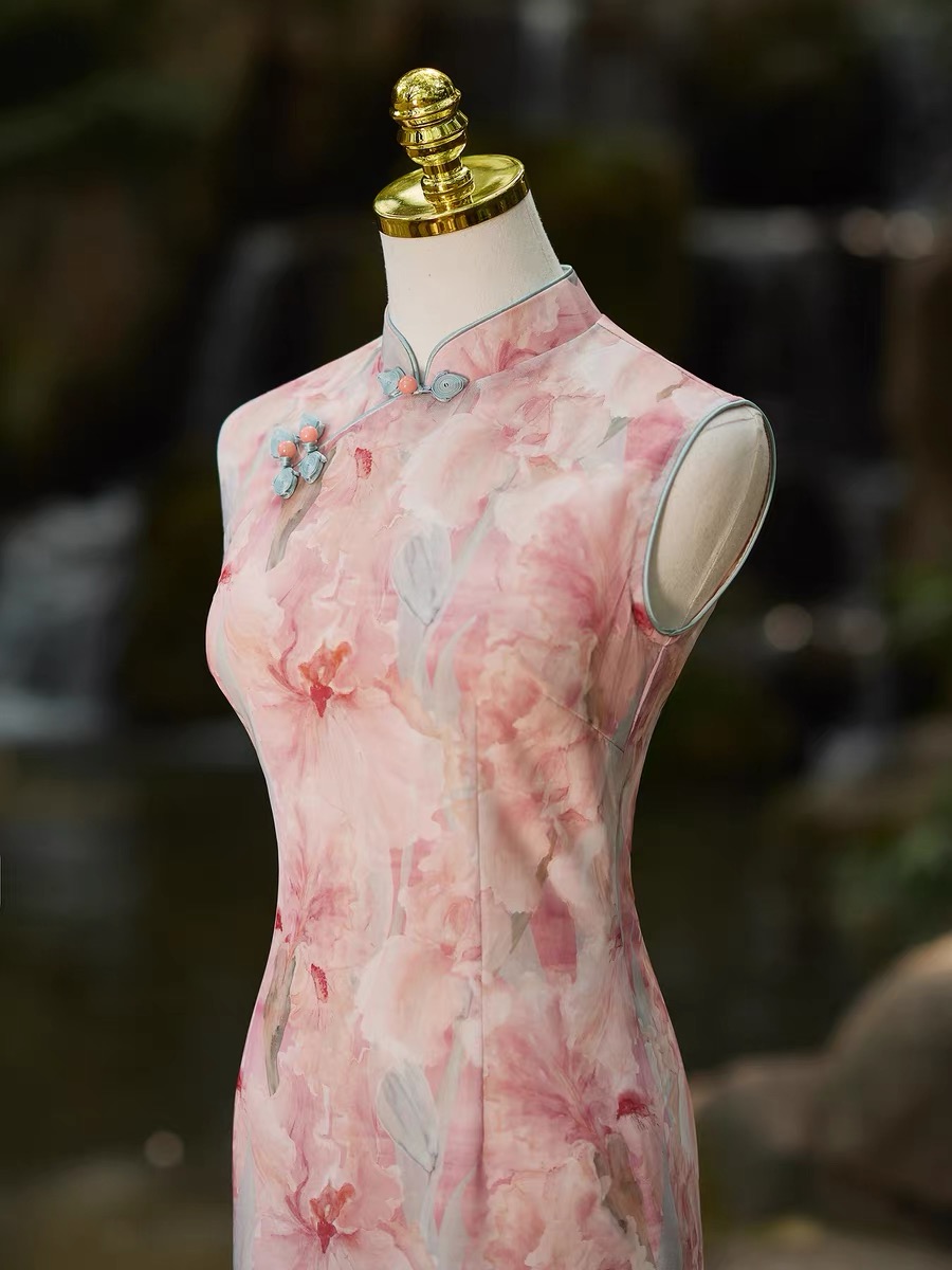 Ci Leng Floral Cheongsam