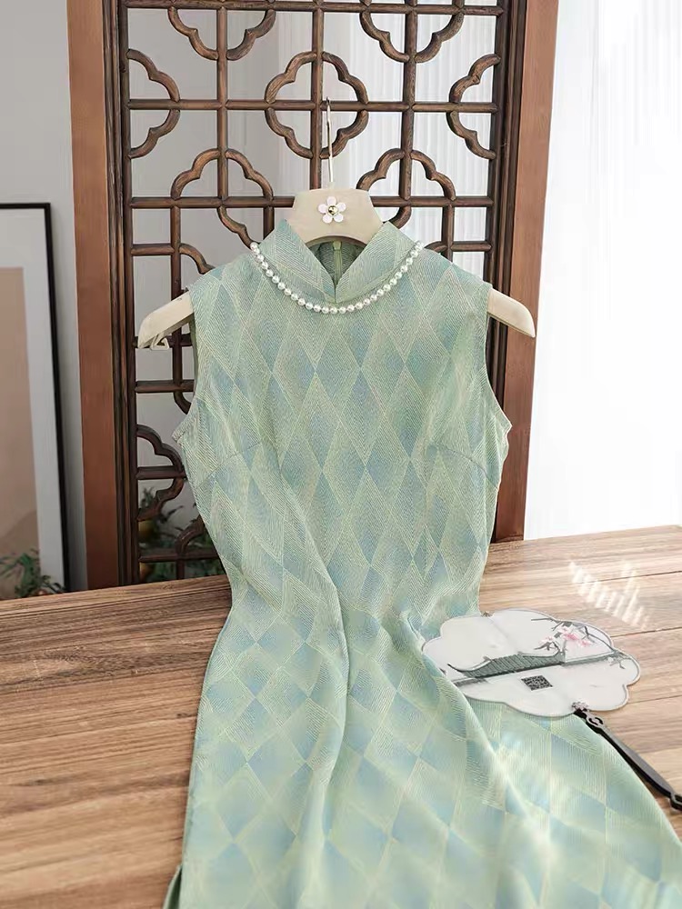 Ci Lu Diamond Shape Printing Sleeveless Cheongsam