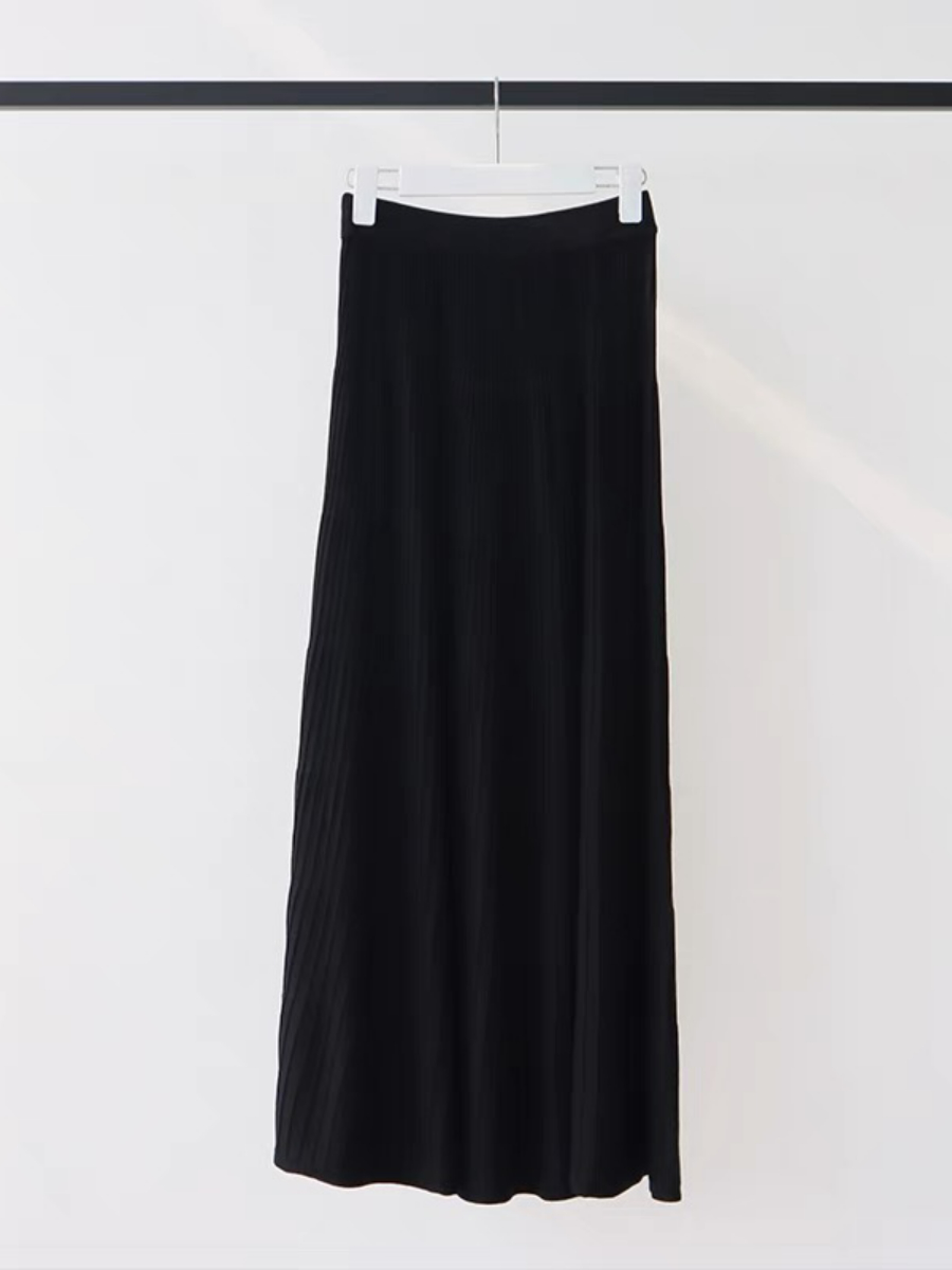 Emma Pleated Maxi Skirt-The Black Bow-