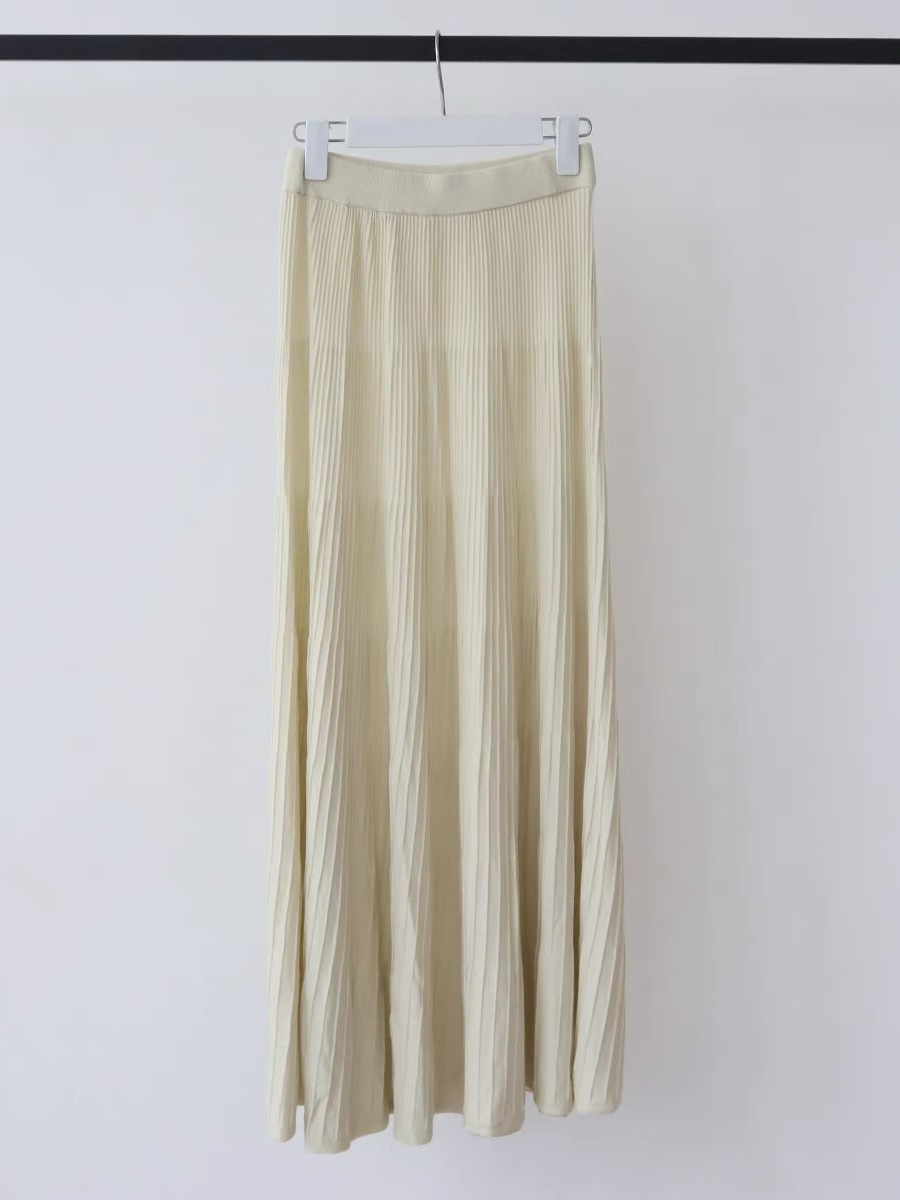 Emma Pleated Maxi Skirt-The Black Bow-