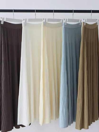 Emma Pleated Maxi Skirt-The Black Bow-