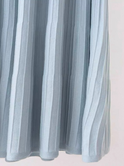 Emma Pleated Maxi Skirt-The Black Bow-