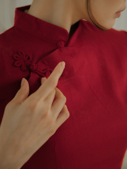 Zi Lan Oreintal Top-The Black Bow-