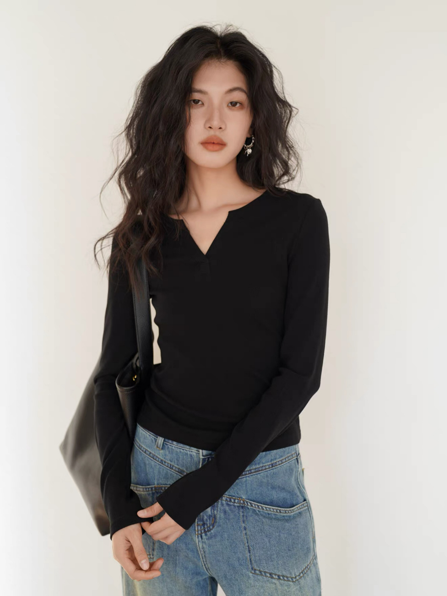 Ken Notch Neckline Long Sleeve Top