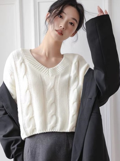 Lennon V-Neck Twisted Knit Sweater