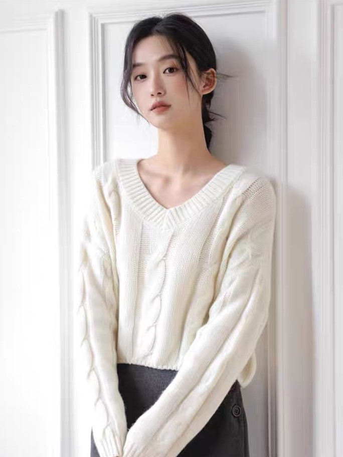 Lennon V-Neck Twisted Knit Sweater