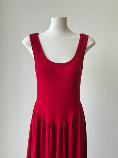 Lucya Round Neck Sleeveless Maxi Dress